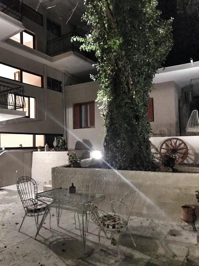 Hotel Kastri Garden Apartment ルトラ・エディプソス エクステリア 写真